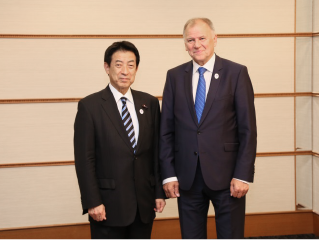 Minister Shiozaki meeting with European Commissioner for Health and Food Safety, Vytenis Povilas Andriukaitis