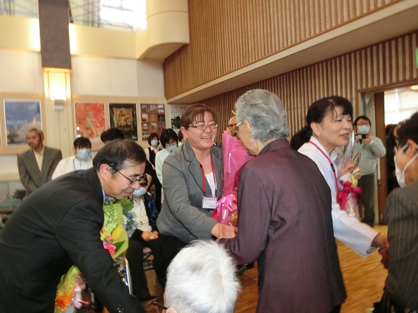 お別れの花道・涙と感謝でいっぱいです